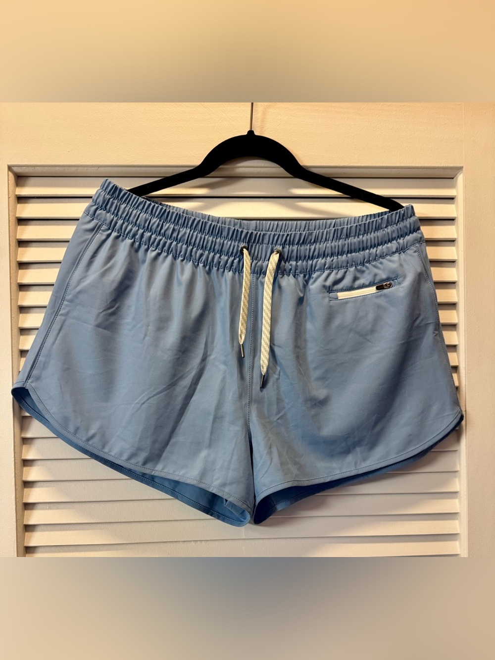 Vuori Clementine 2.0 Shorts 2.5” inseam, XL